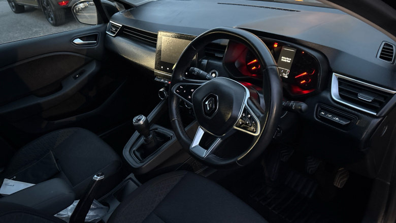 Renault Clio 1.0 TCe 90 Iconic 5dr Petrol Hatchback